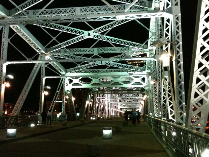 The walk back to Downtown Nashville with full bellies!